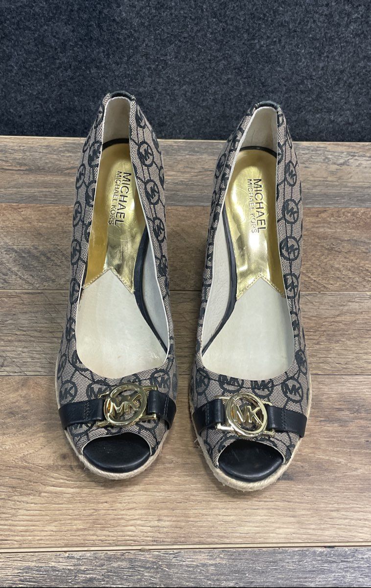 Michael Kors Black Beige Monogram Logo Canvas Peep Toe Wedge Pumps Size 9