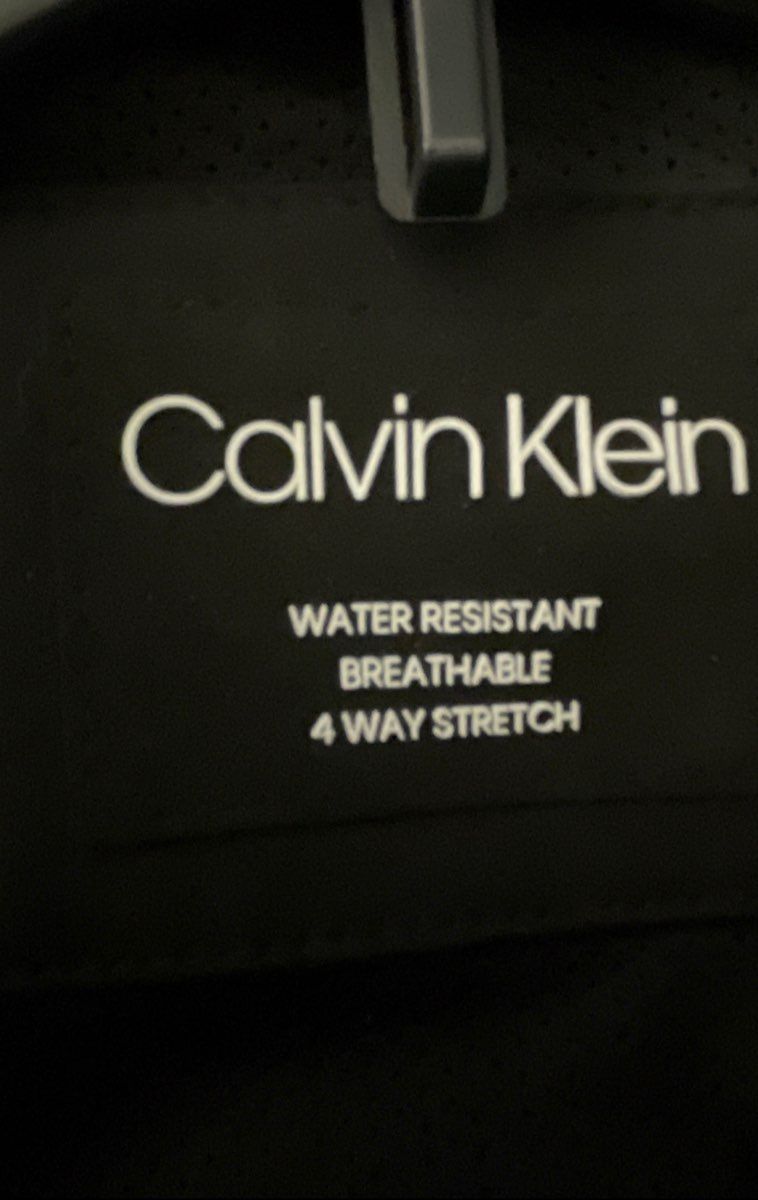 Calvin Klein Men's Black Water Resistant 4-Way Stretch Softshell Jacket Sz M